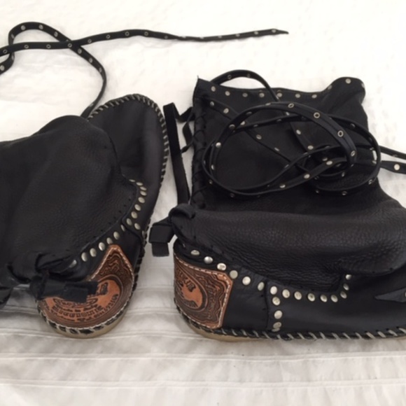 Prada fringe purse......Hector boots 7.5 size - Picture 8 of 8